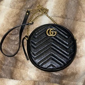 Gg Marmont mini round shoulder bag